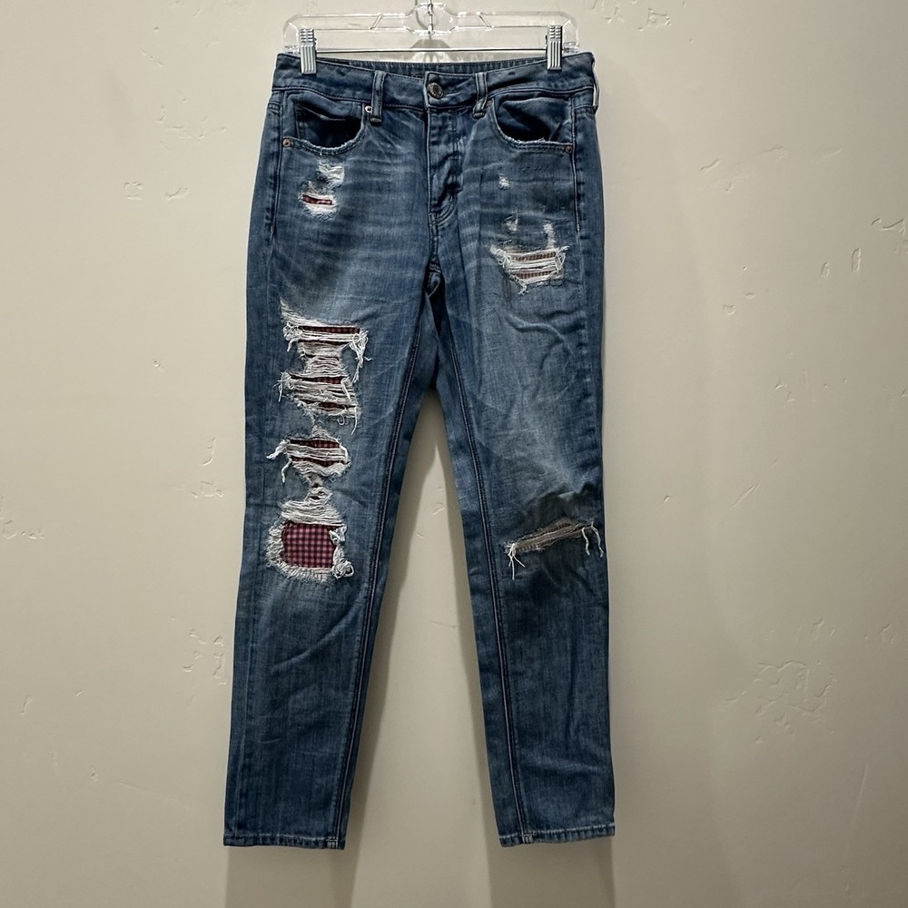 American Eagle Tomgirl Blue Ripped Jeans W/plaid Patch Size 4 Button‎ Fly